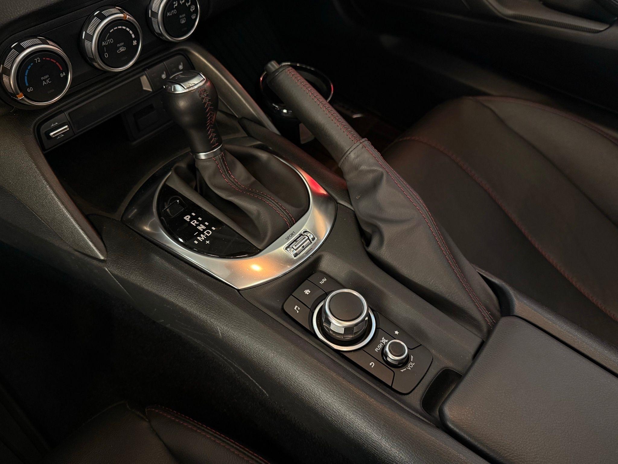 Mazda MX-5 Miata RF  2019