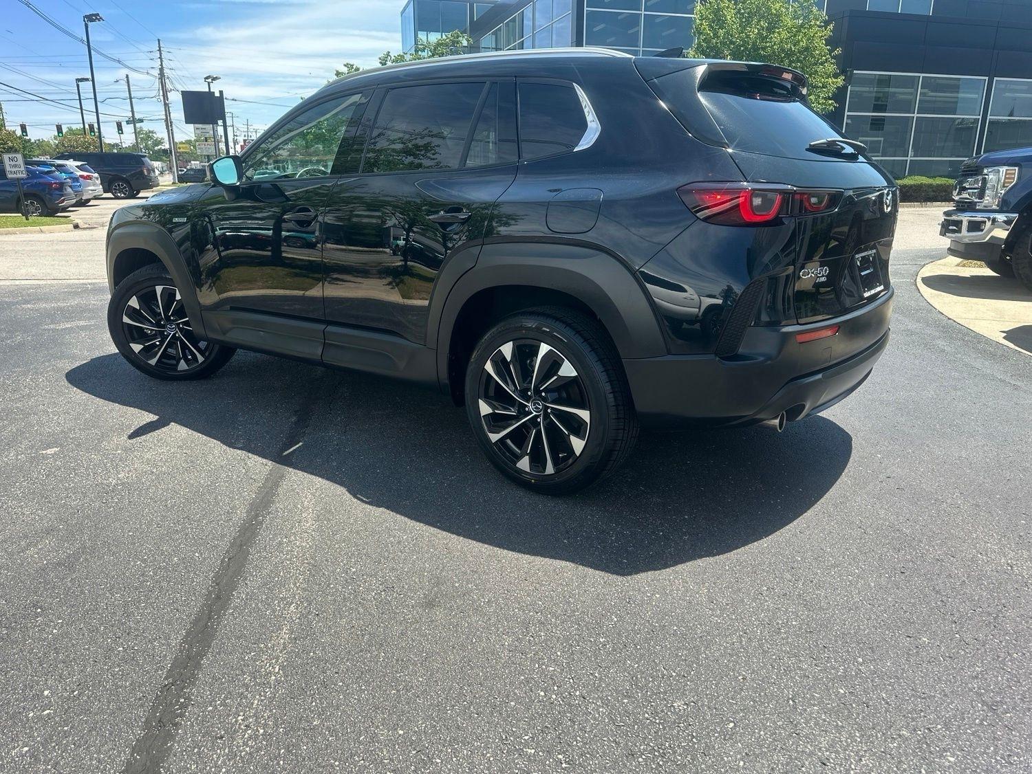 2025 Mazda CX-50 2.5 Hybrid Premium Plus's photo