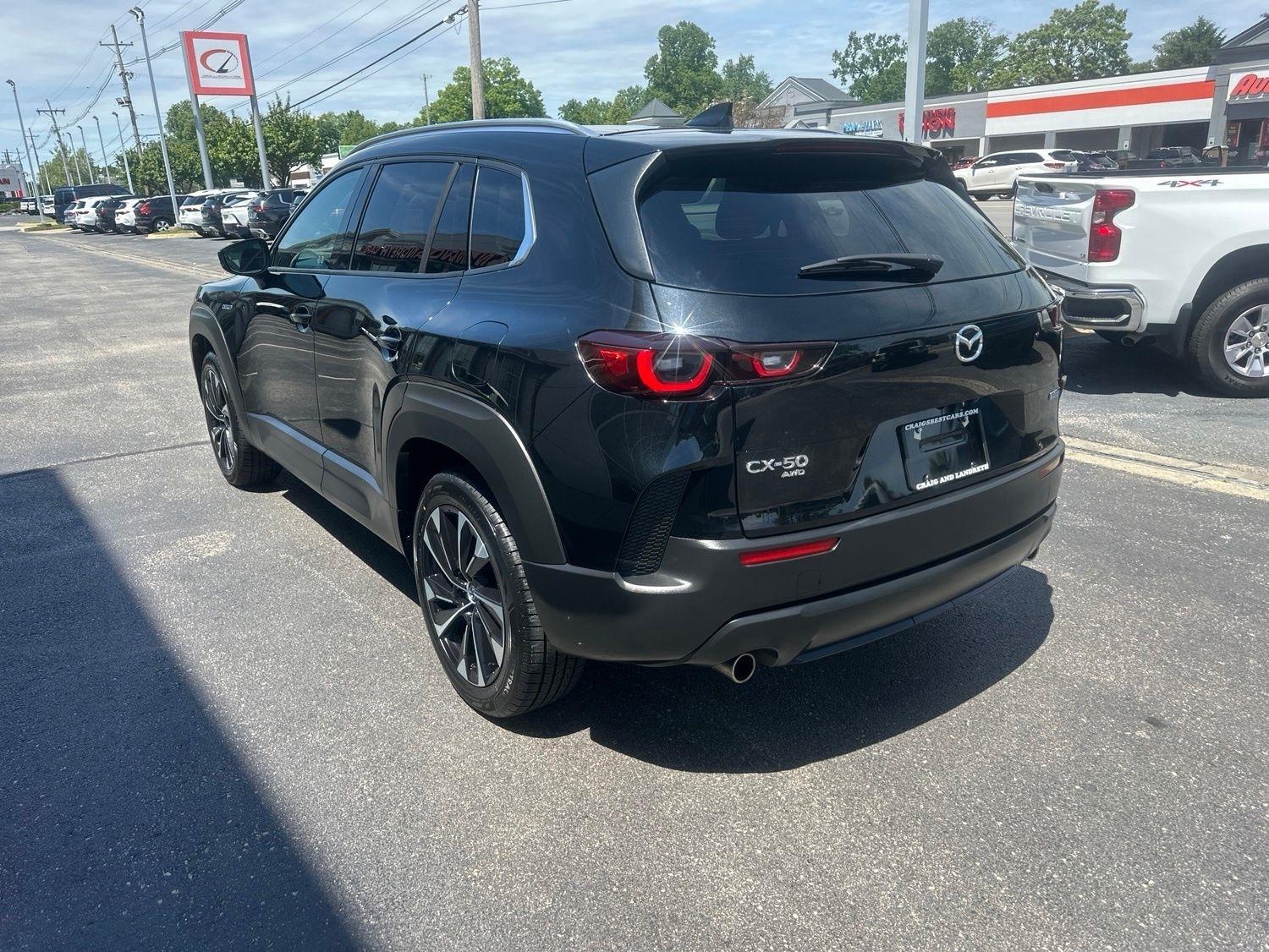 Mazda CX-50  2025