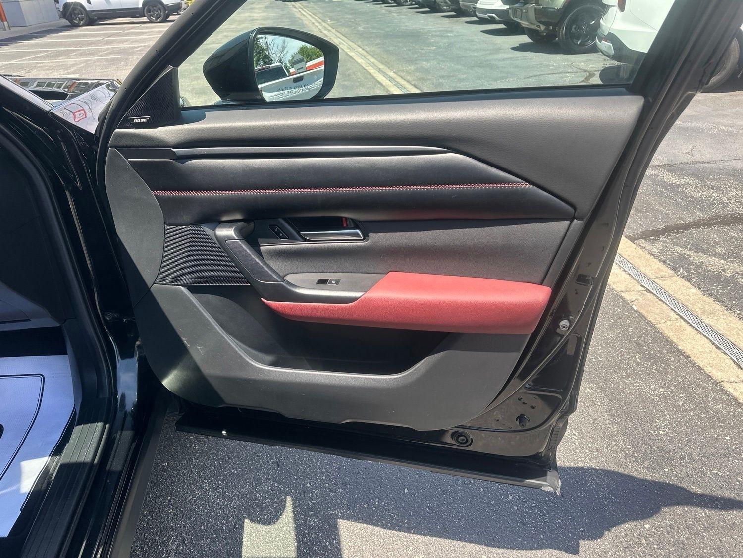 Mazda CX-50  2025