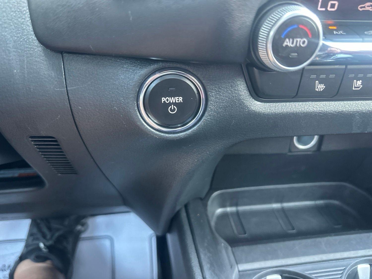 Mazda CX-50  2025