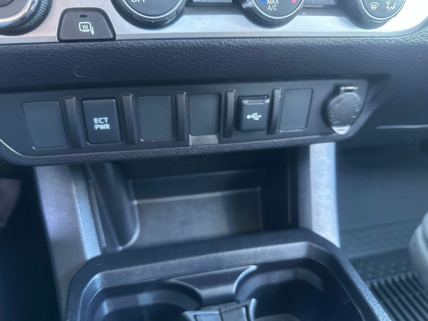 Toyota Tacoma  2021