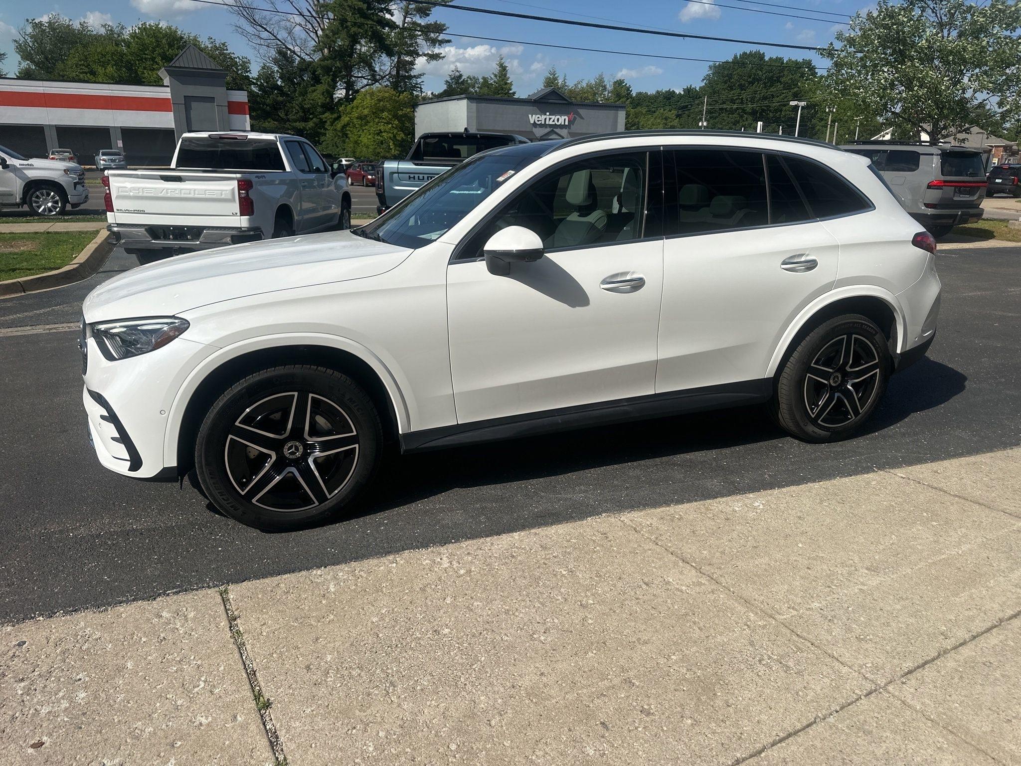 Mercedes-Benz GLC  2025