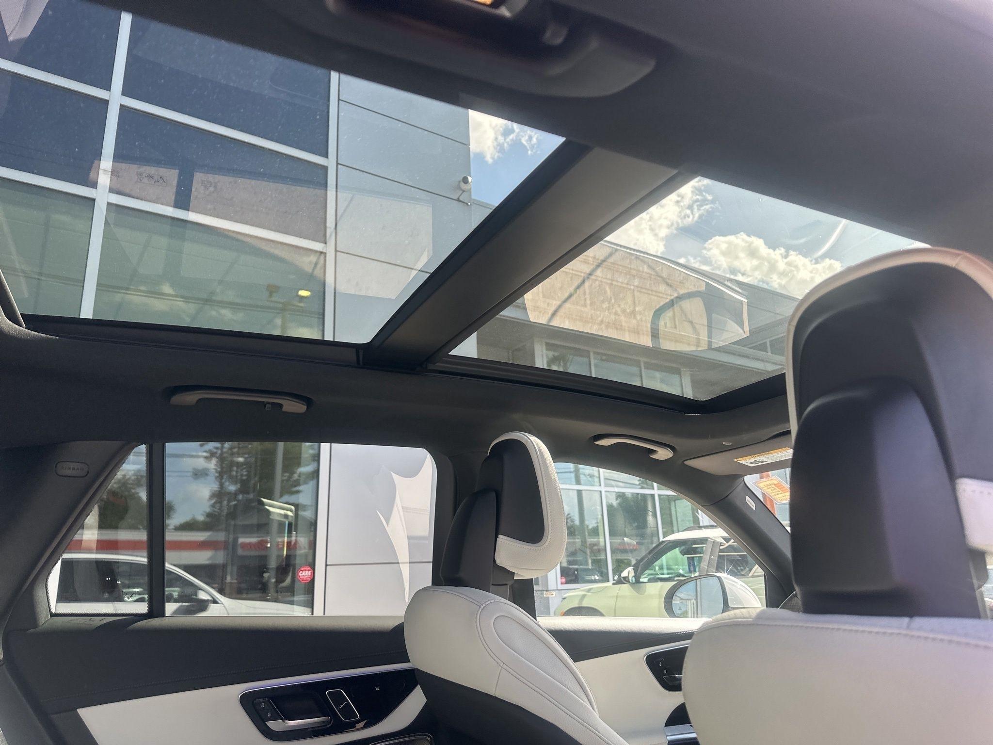 Mercedes-Benz GLC  2025