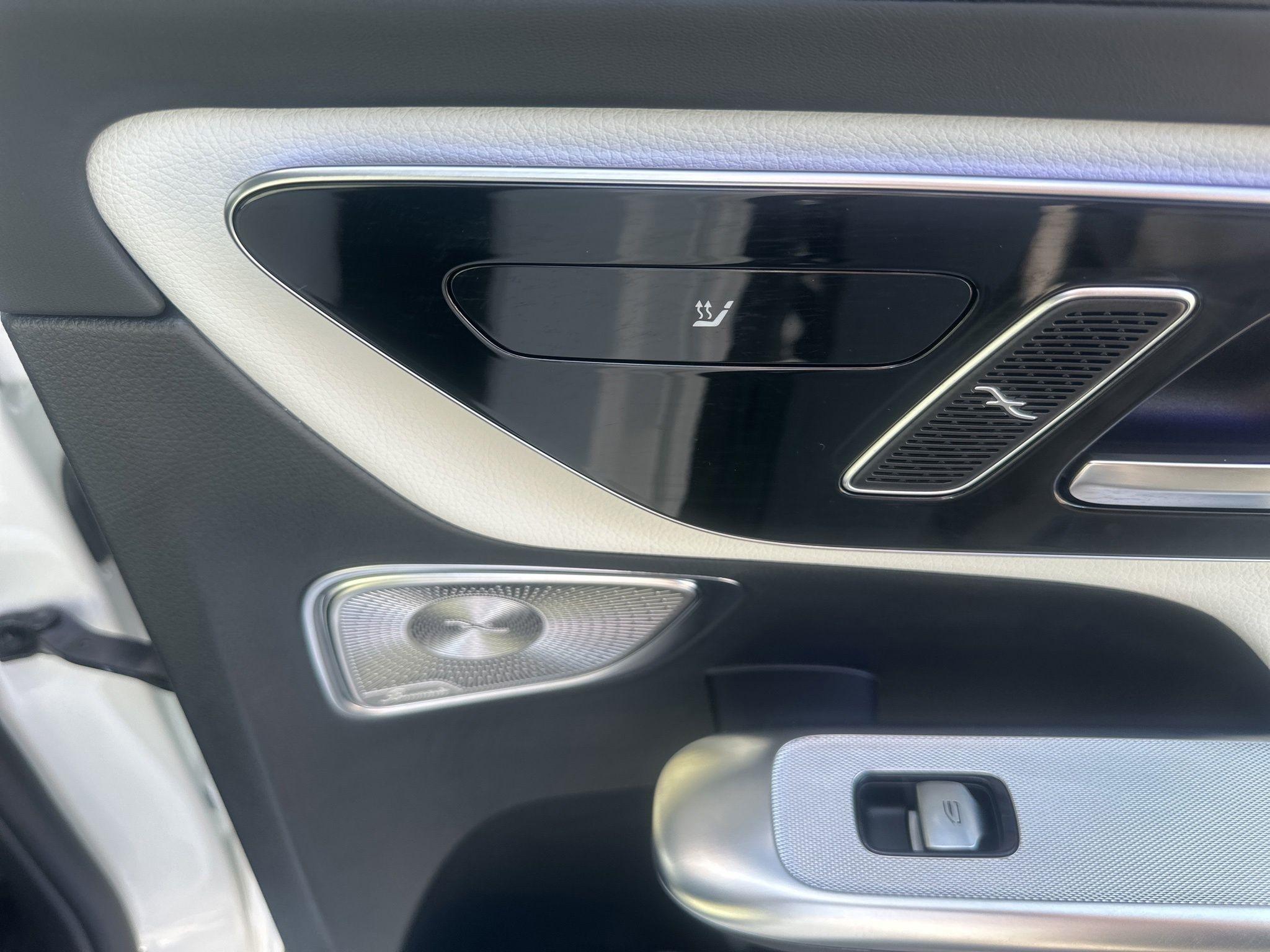 Mercedes-Benz GLC  2025