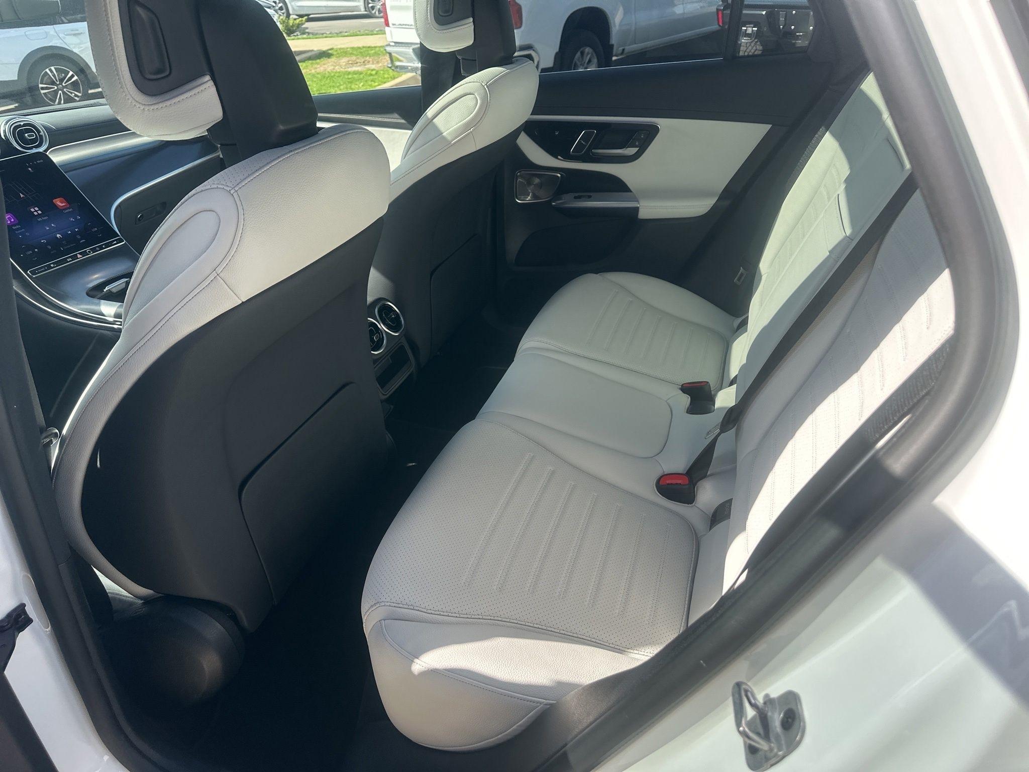 Mercedes-Benz GLC  2025