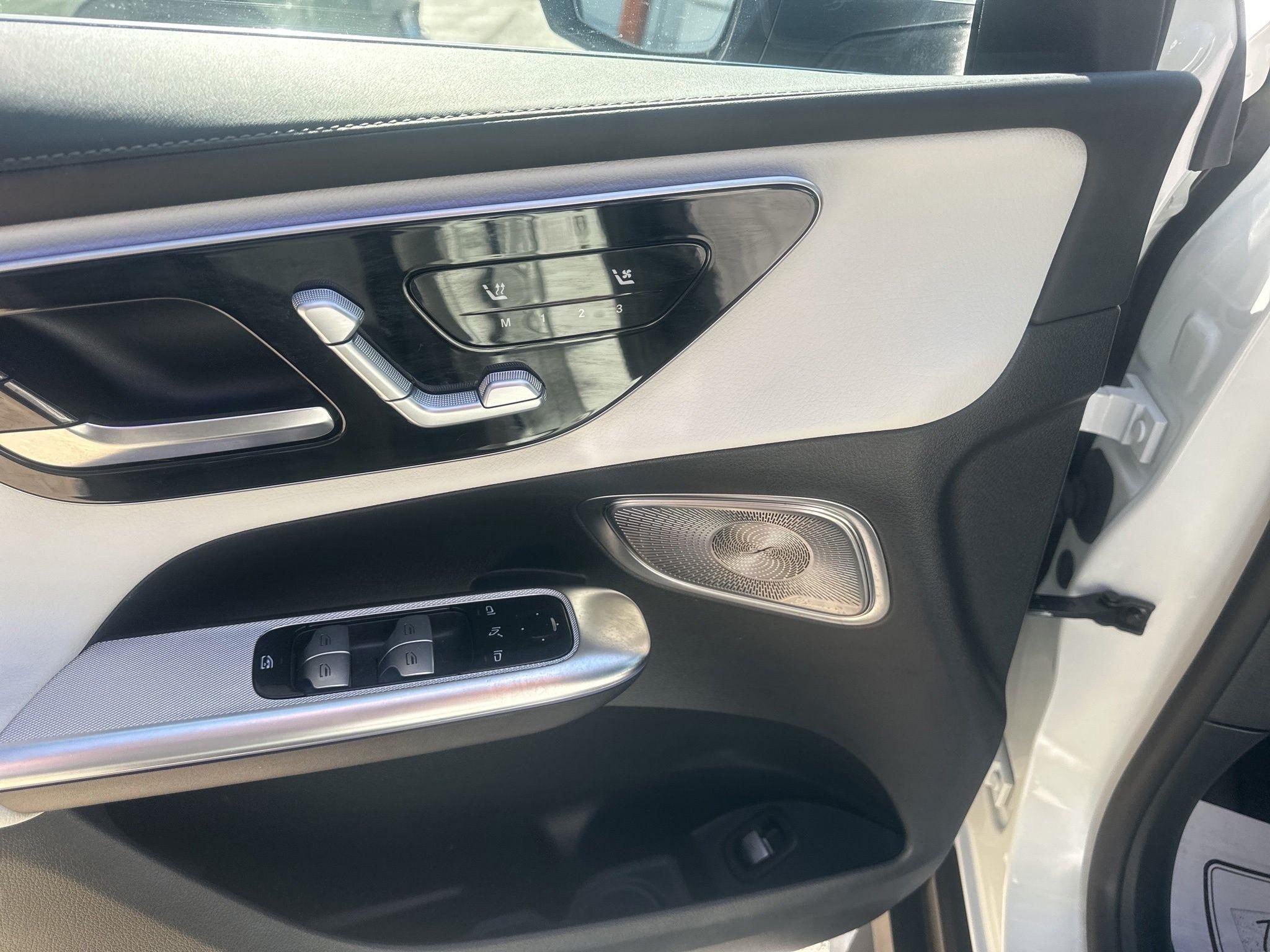 Mercedes-Benz GLC  2025