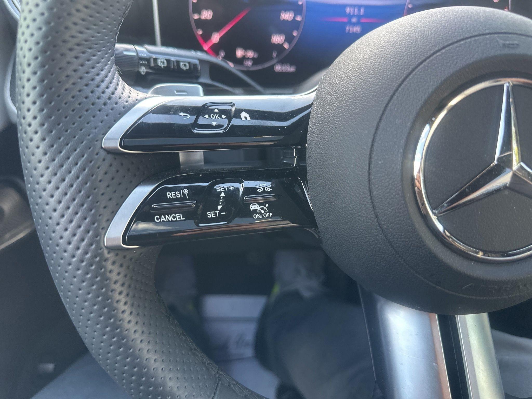 Mercedes-Benz GLC  2025
