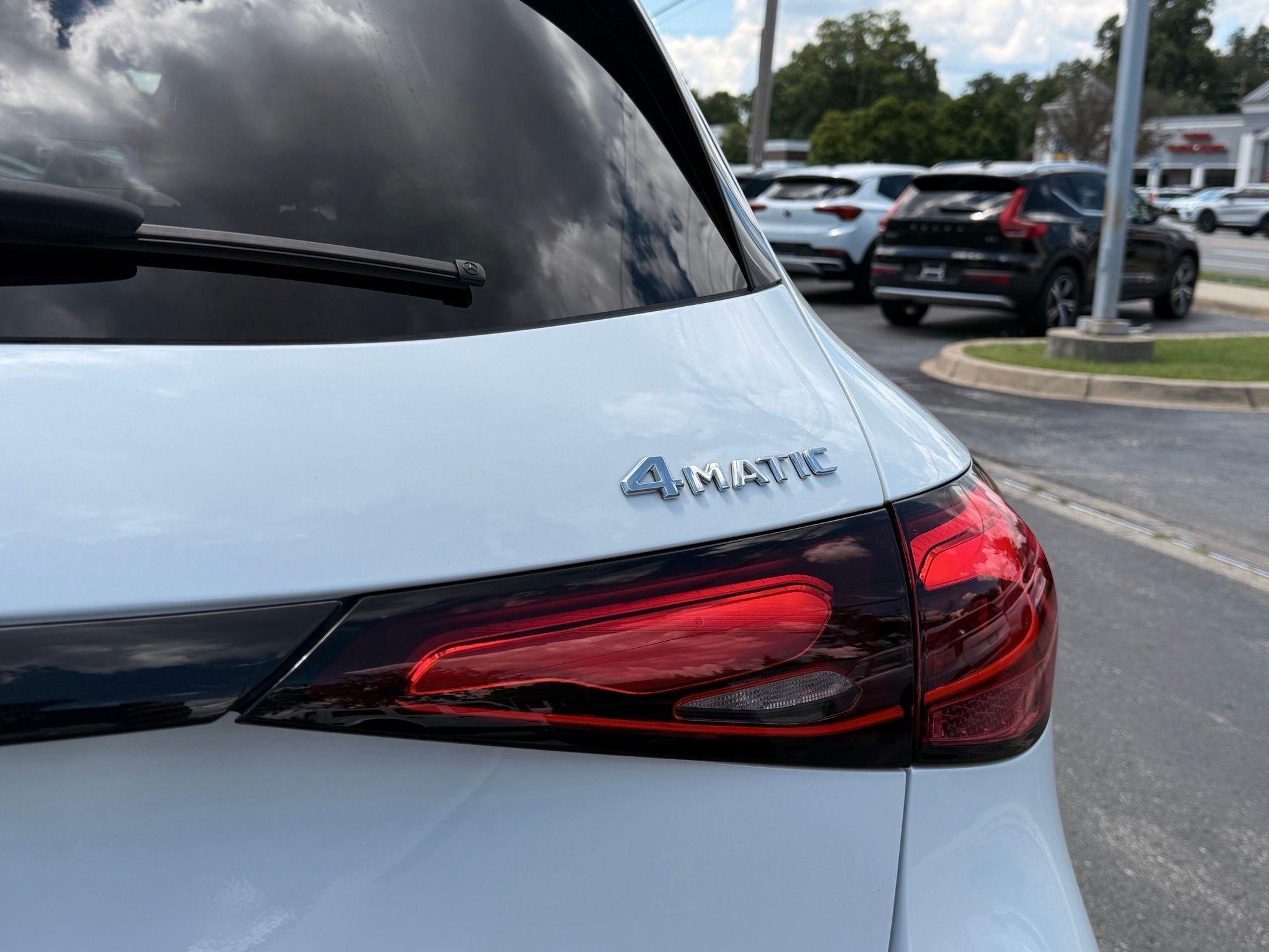 Mercedes-Benz GLC  2025