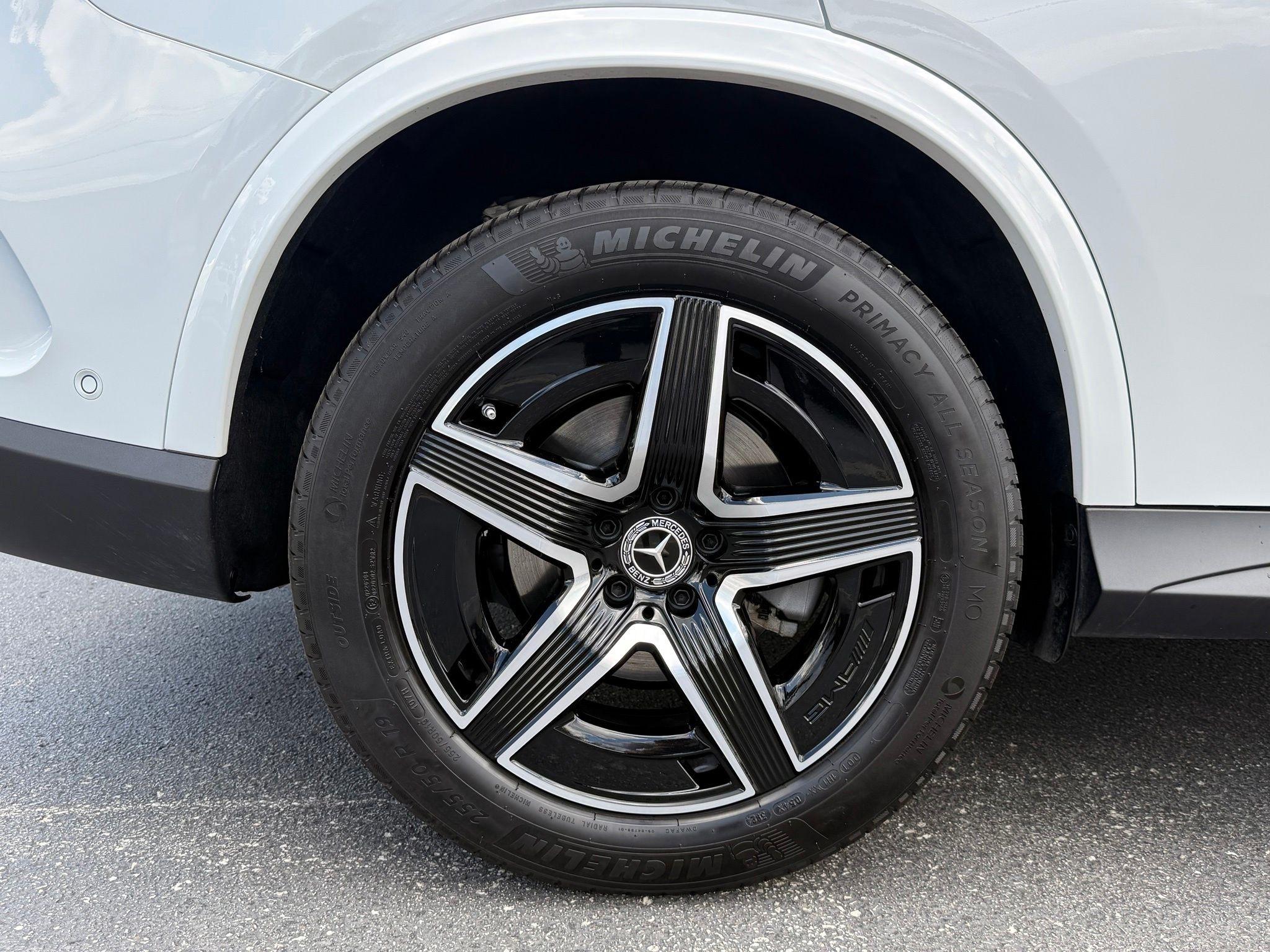 Mercedes-Benz GLC  2025