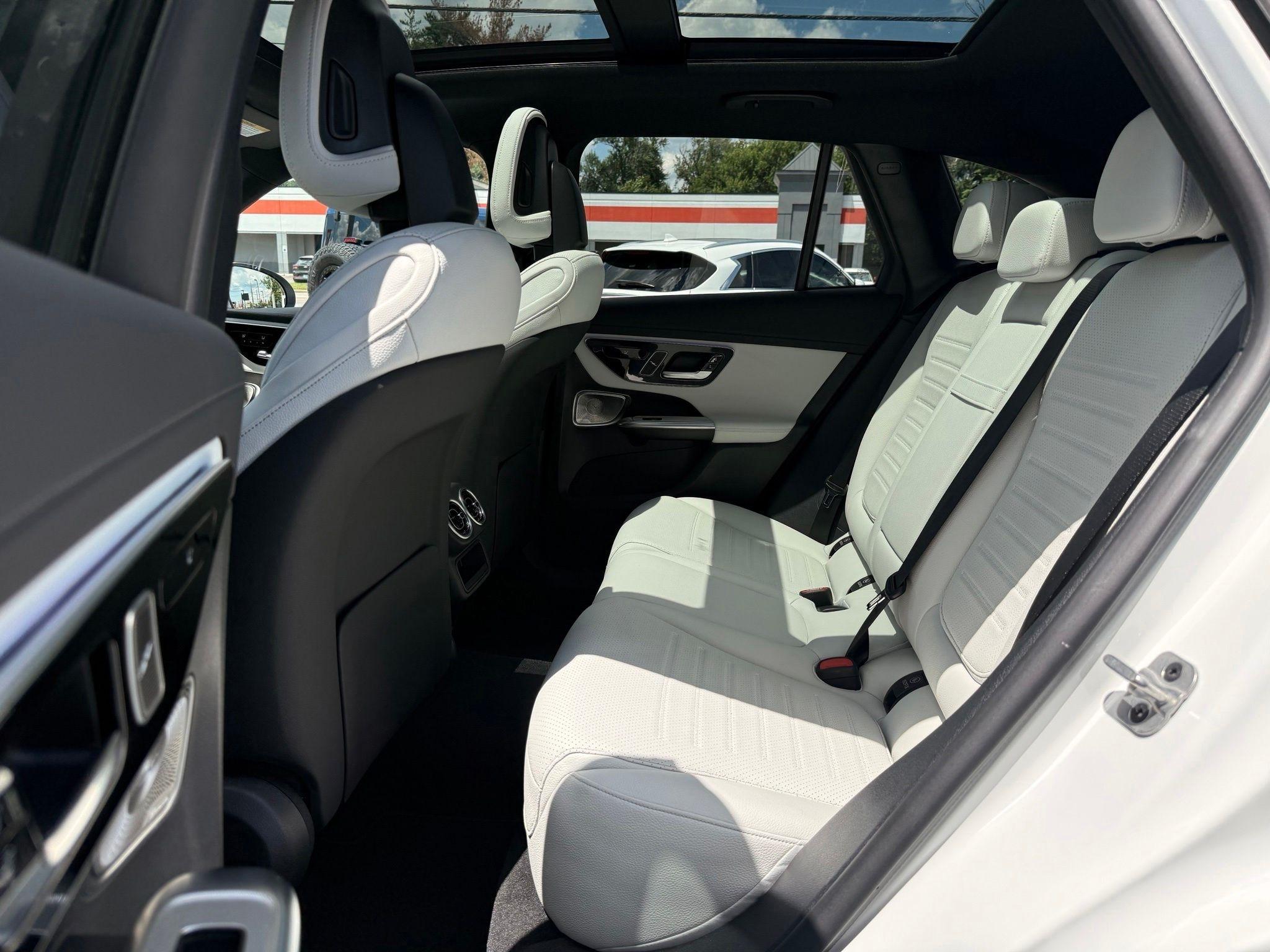Mercedes-Benz GLC  2025