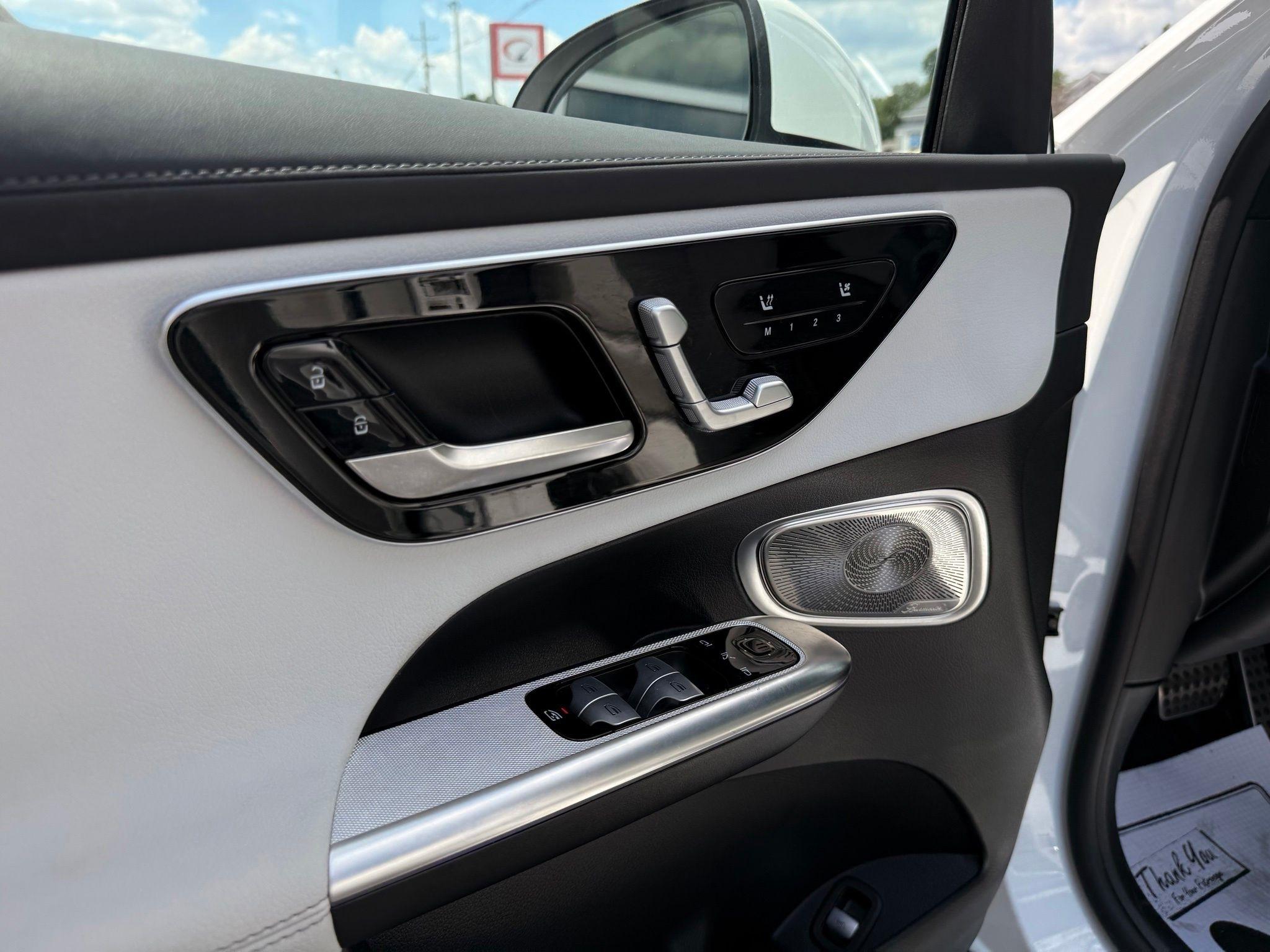 Mercedes-Benz GLC  2025