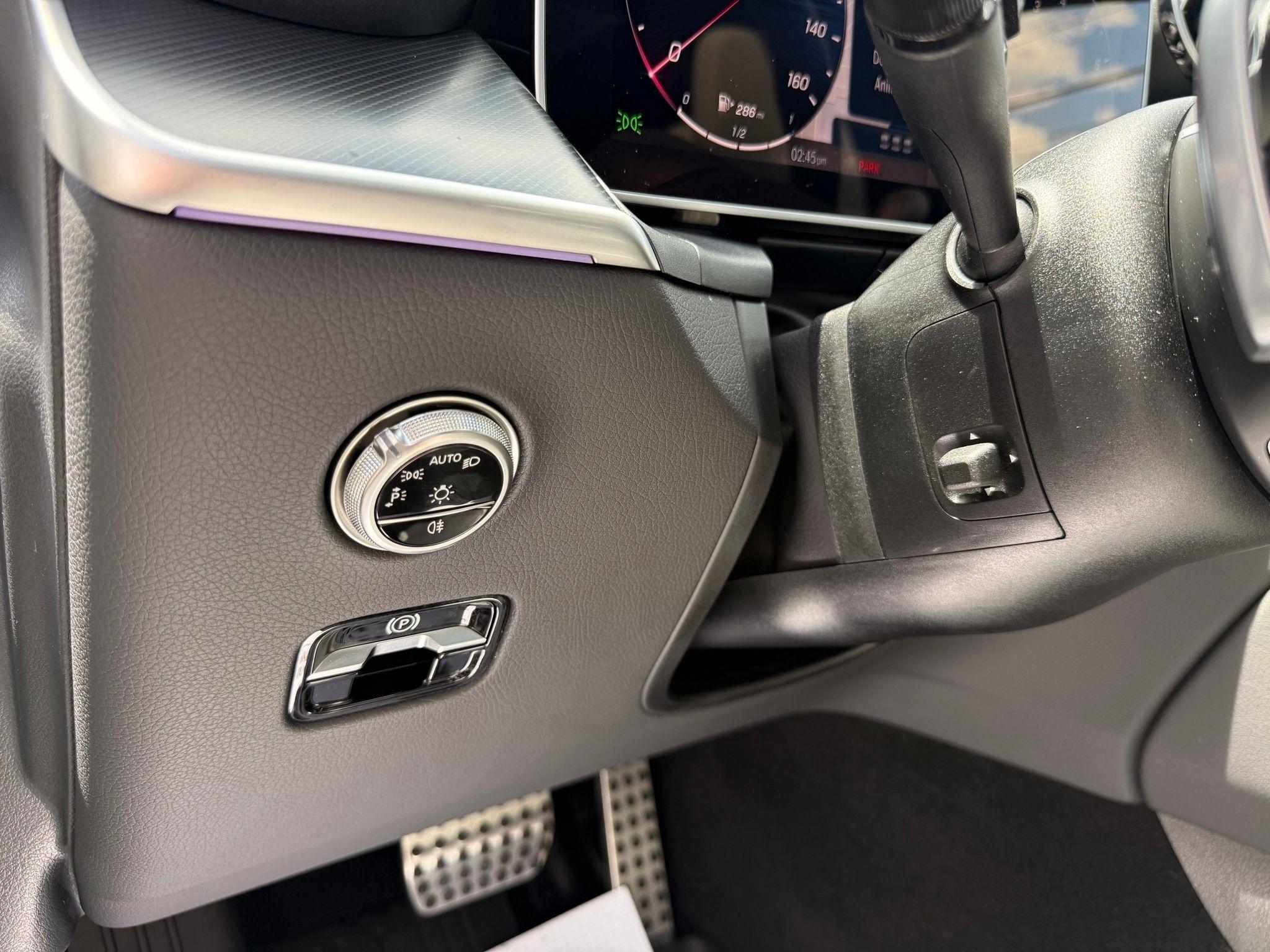 Mercedes-Benz GLC  2025