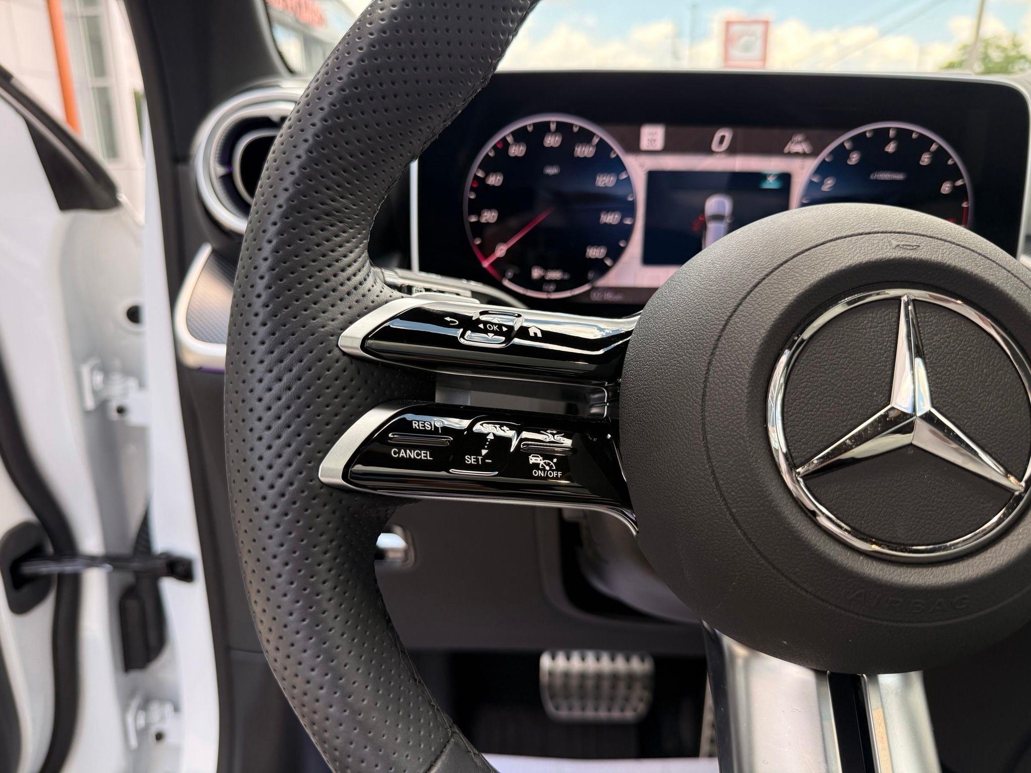Mercedes-Benz GLC  2025