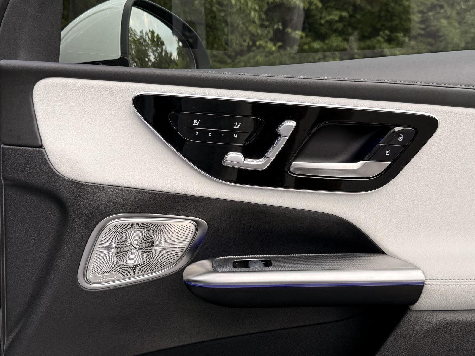 Mercedes-Benz GLC  2025