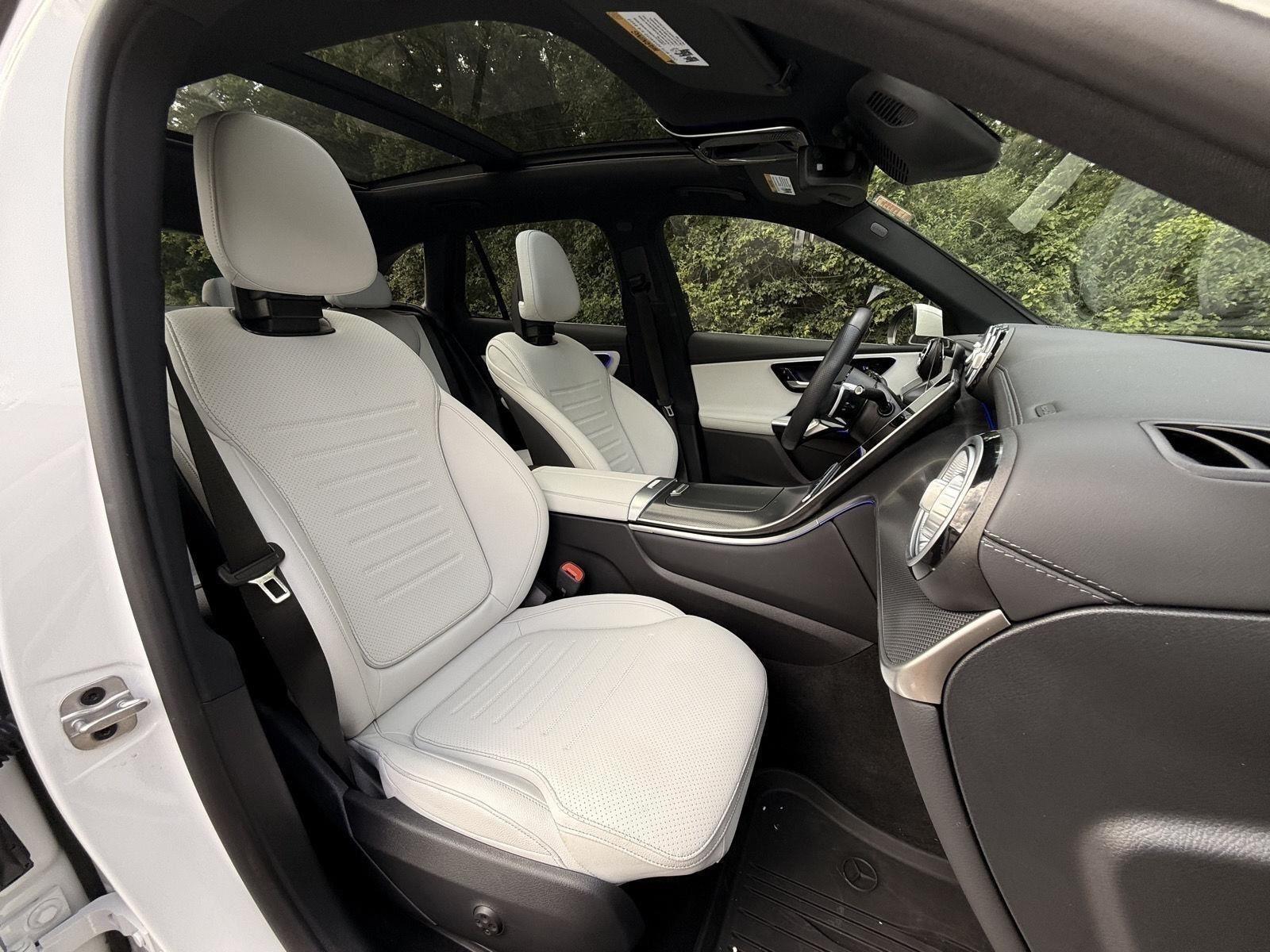 Mercedes-Benz GLC  2025