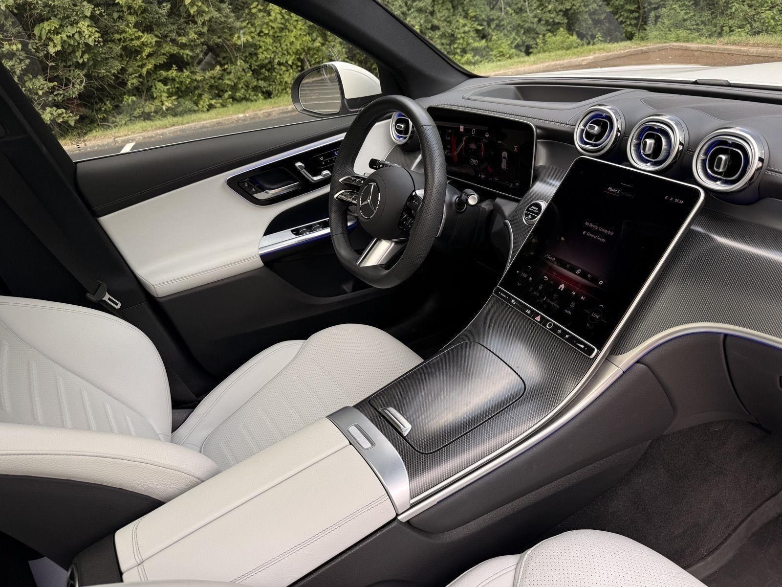 Mercedes-Benz GLC  2025