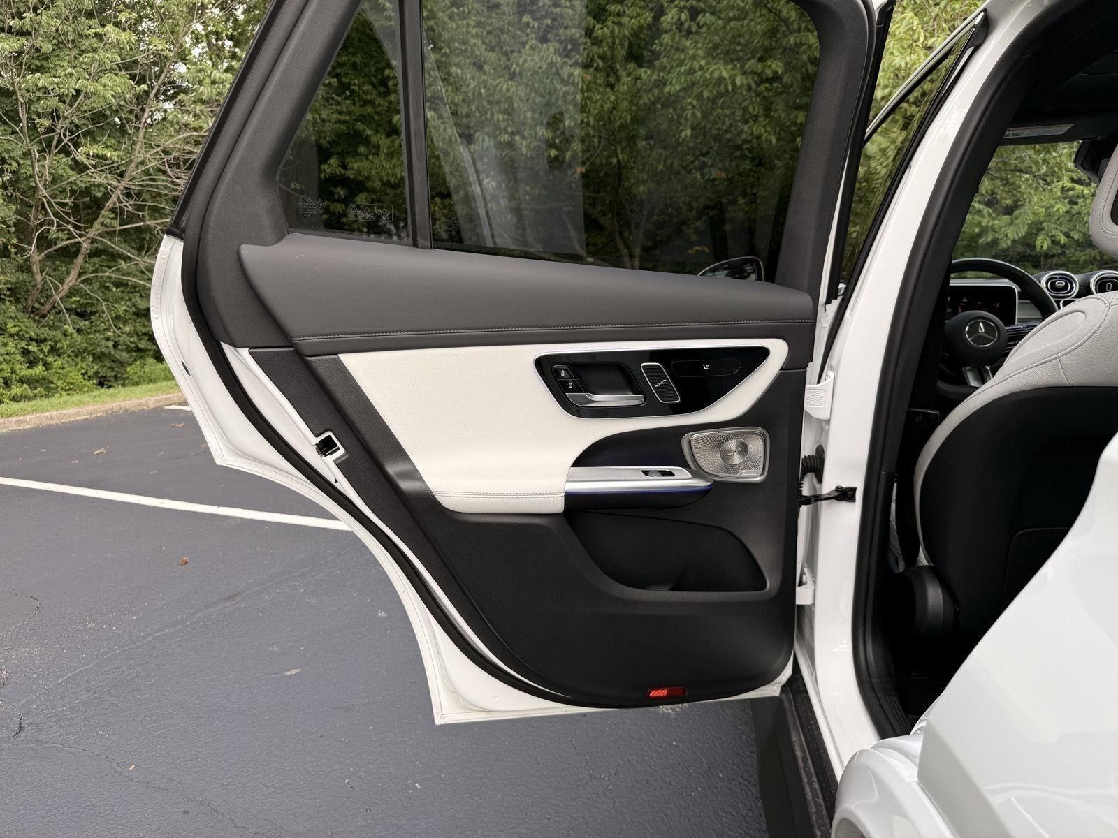 Mercedes-Benz GLC  2025