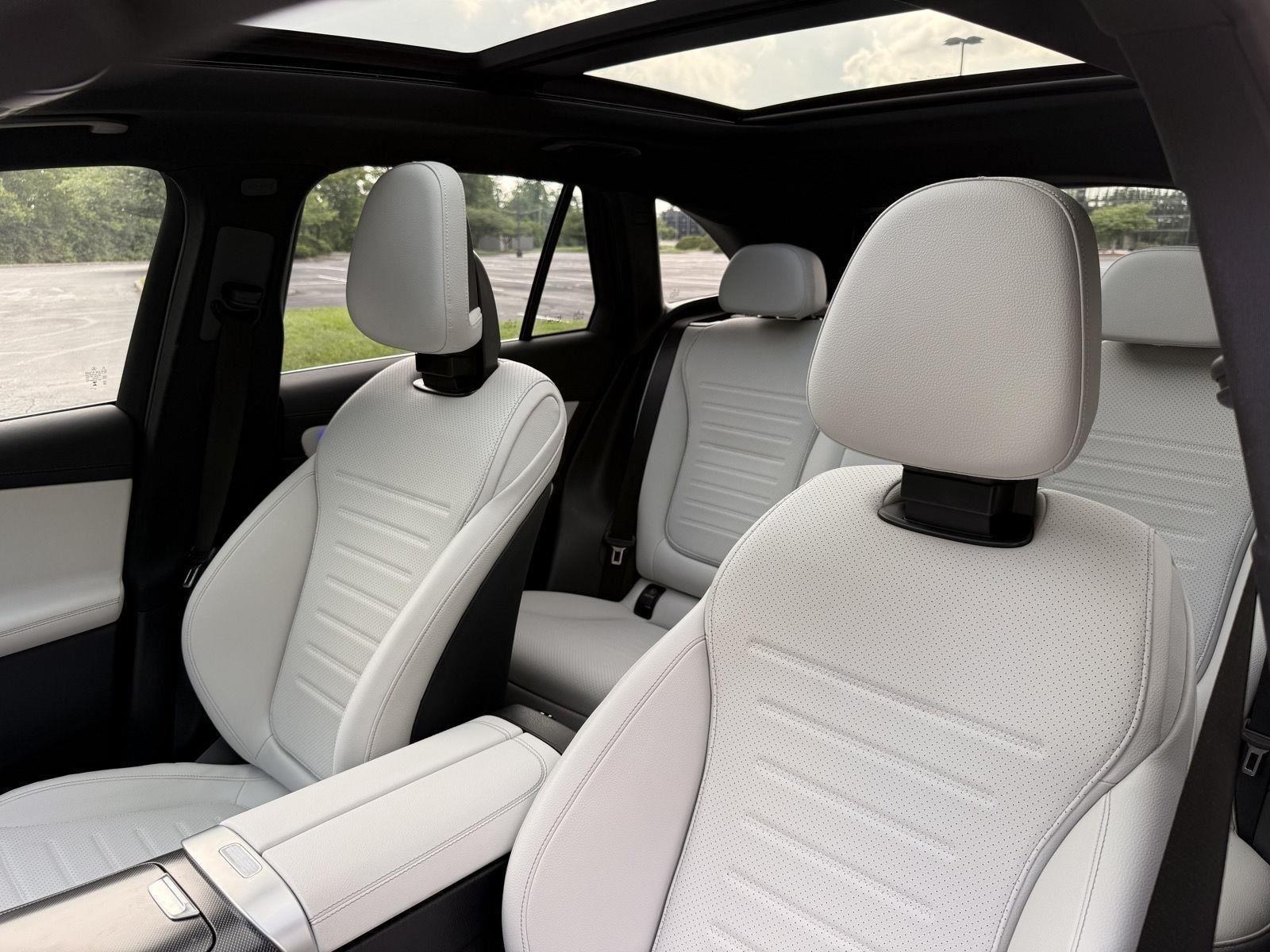 Mercedes-Benz GLC  2025