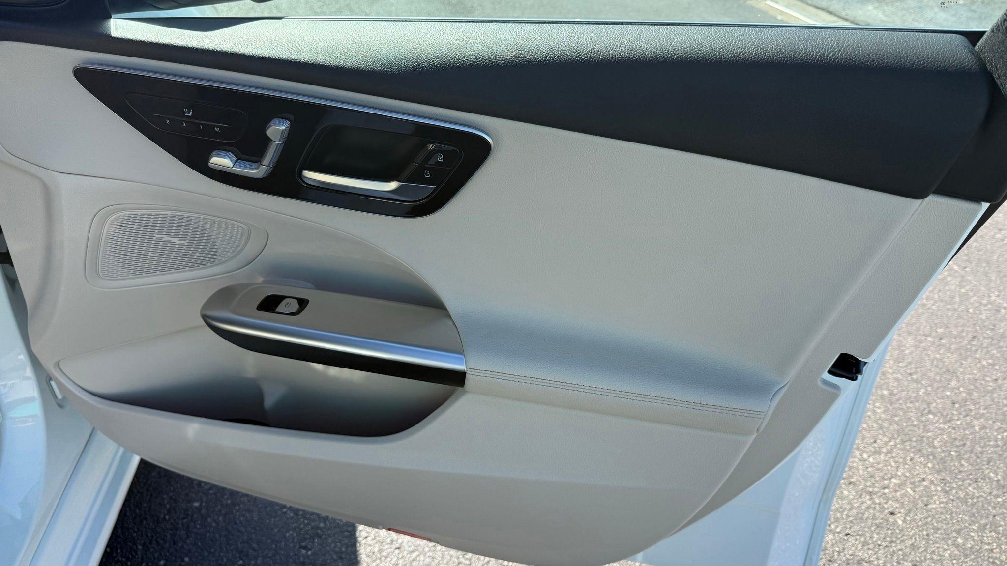 Mercedes-Benz C-Class  2025