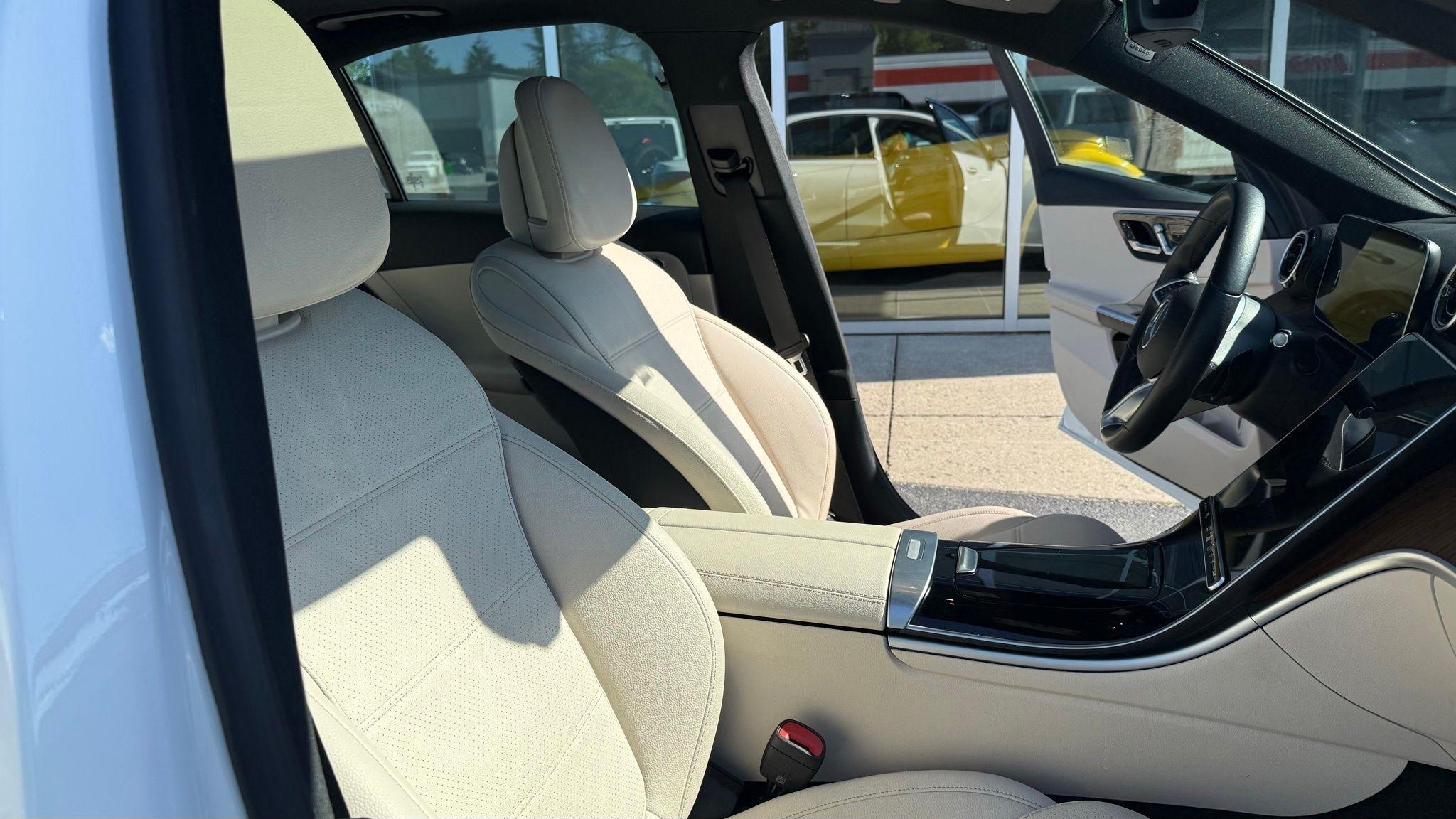 Mercedes-Benz C-Class  2025