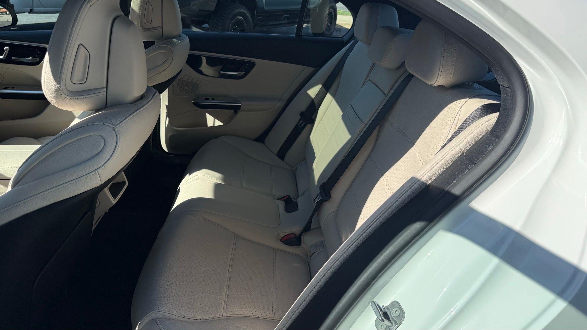 Mercedes-Benz C-Class  2025