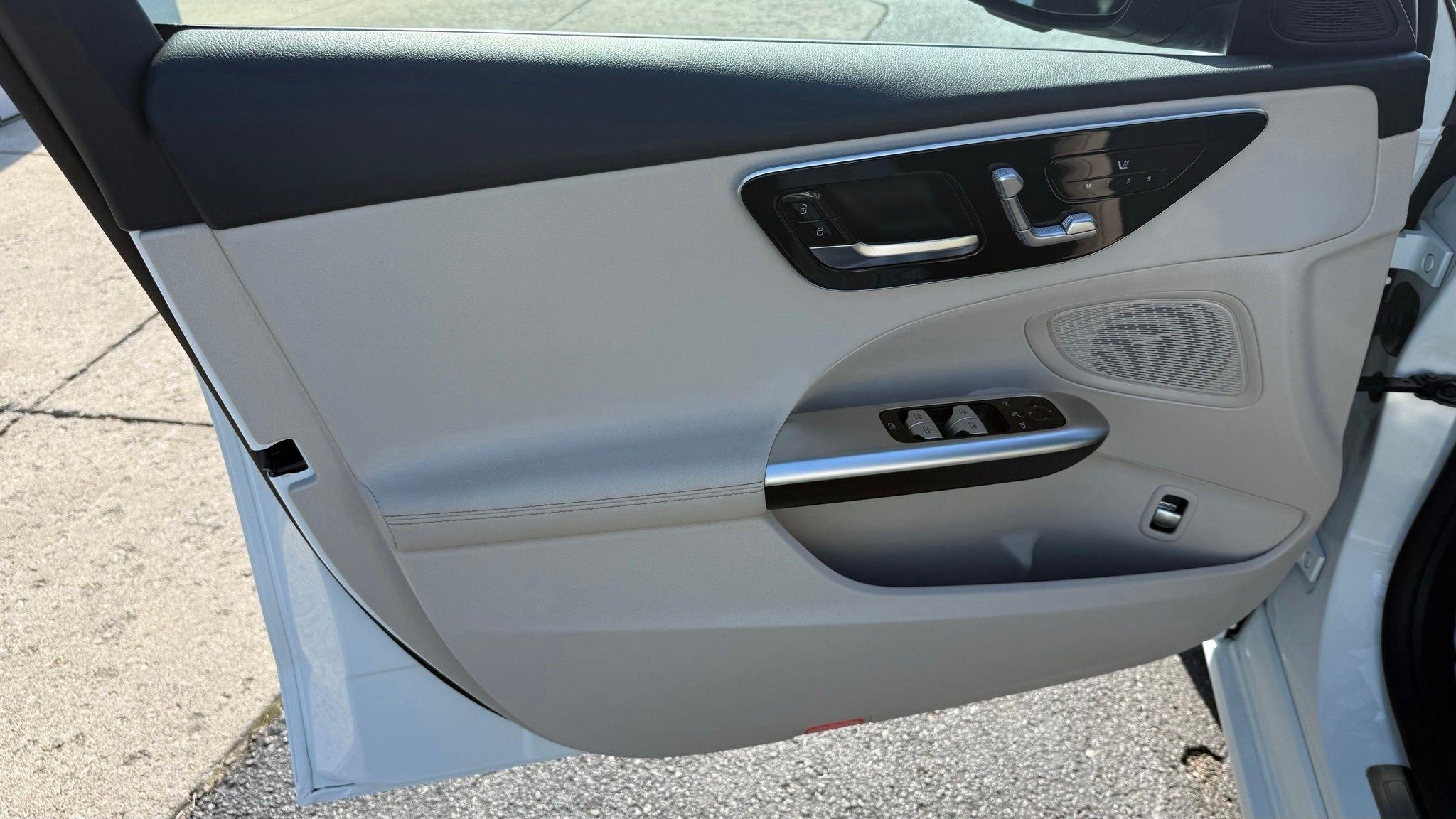 Mercedes-Benz C-Class  2025