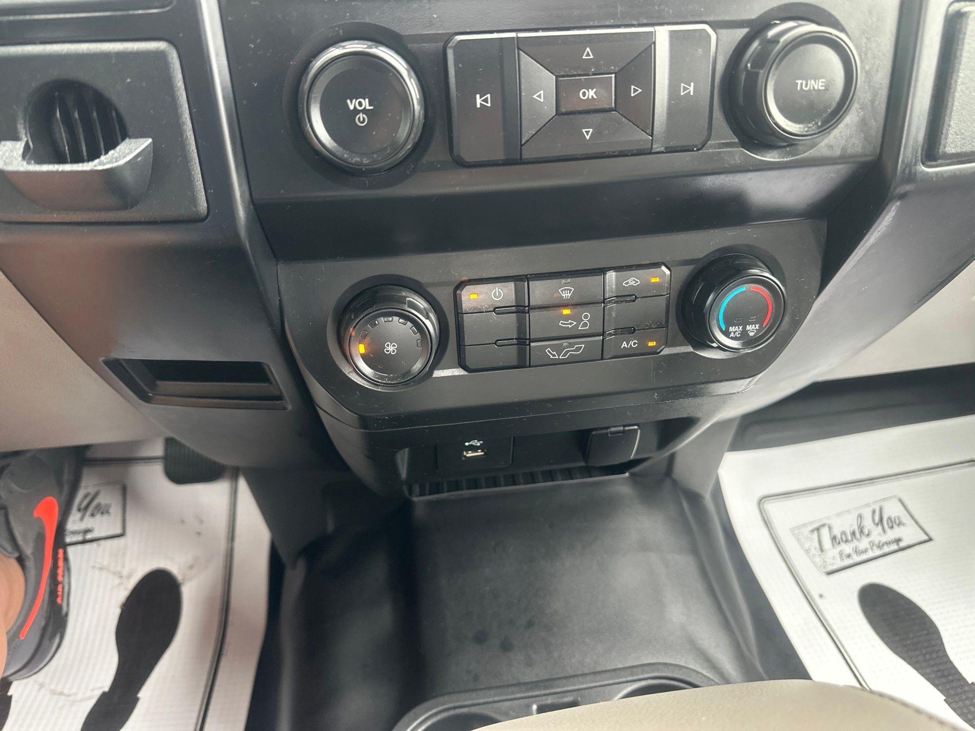 Ford F-150  2019