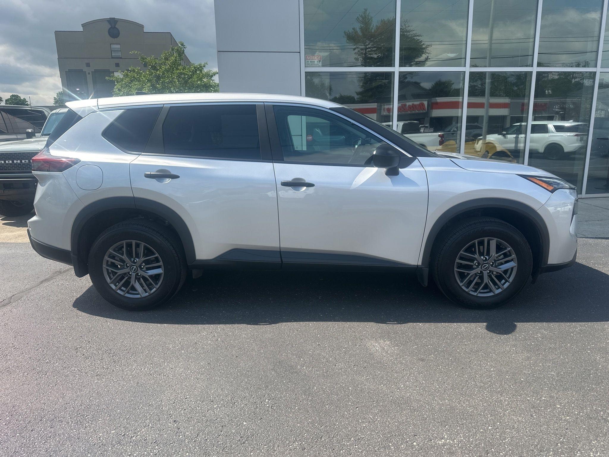 Nissan Rogue  2024