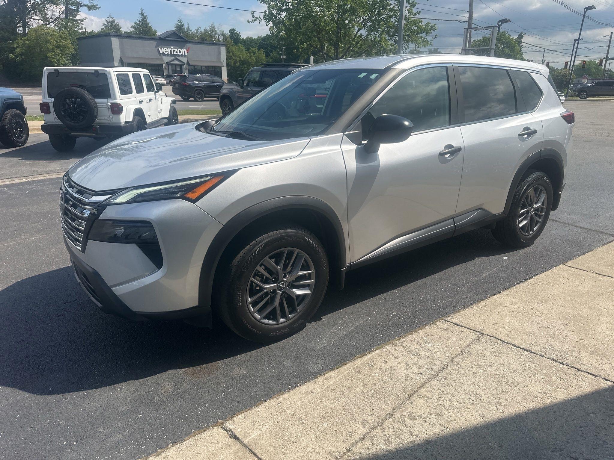 Nissan Rogue  2024