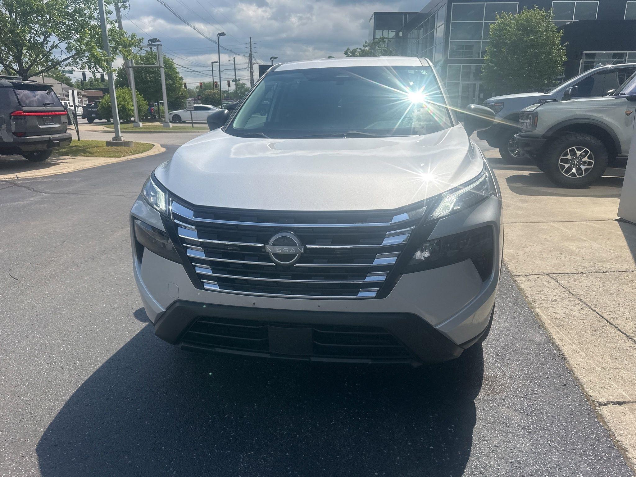 Nissan Rogue  2024