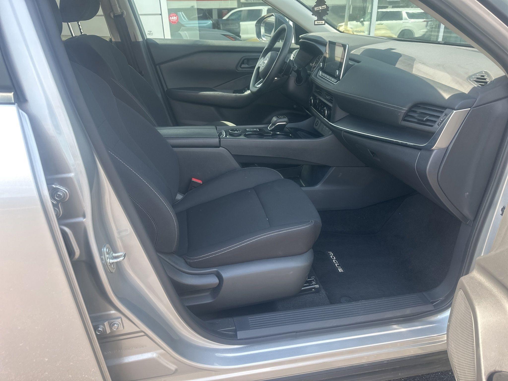 Nissan Rogue  2024