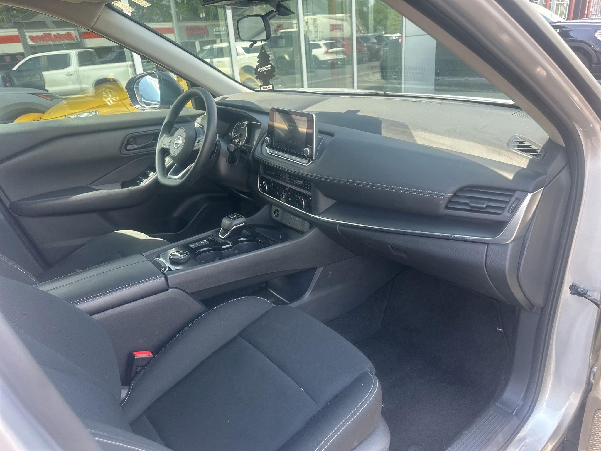 Nissan Rogue  2024
