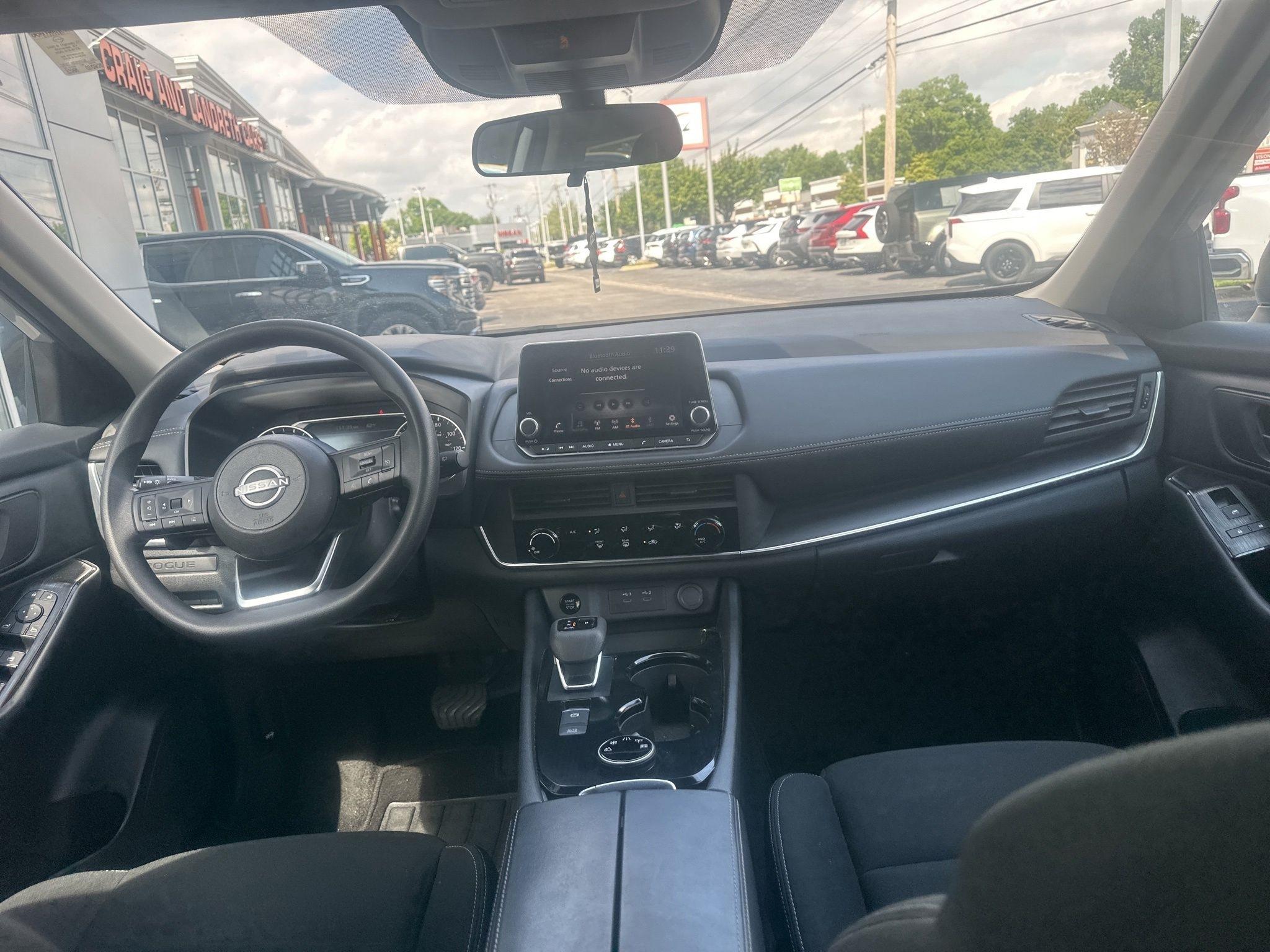 Nissan Rogue  2024