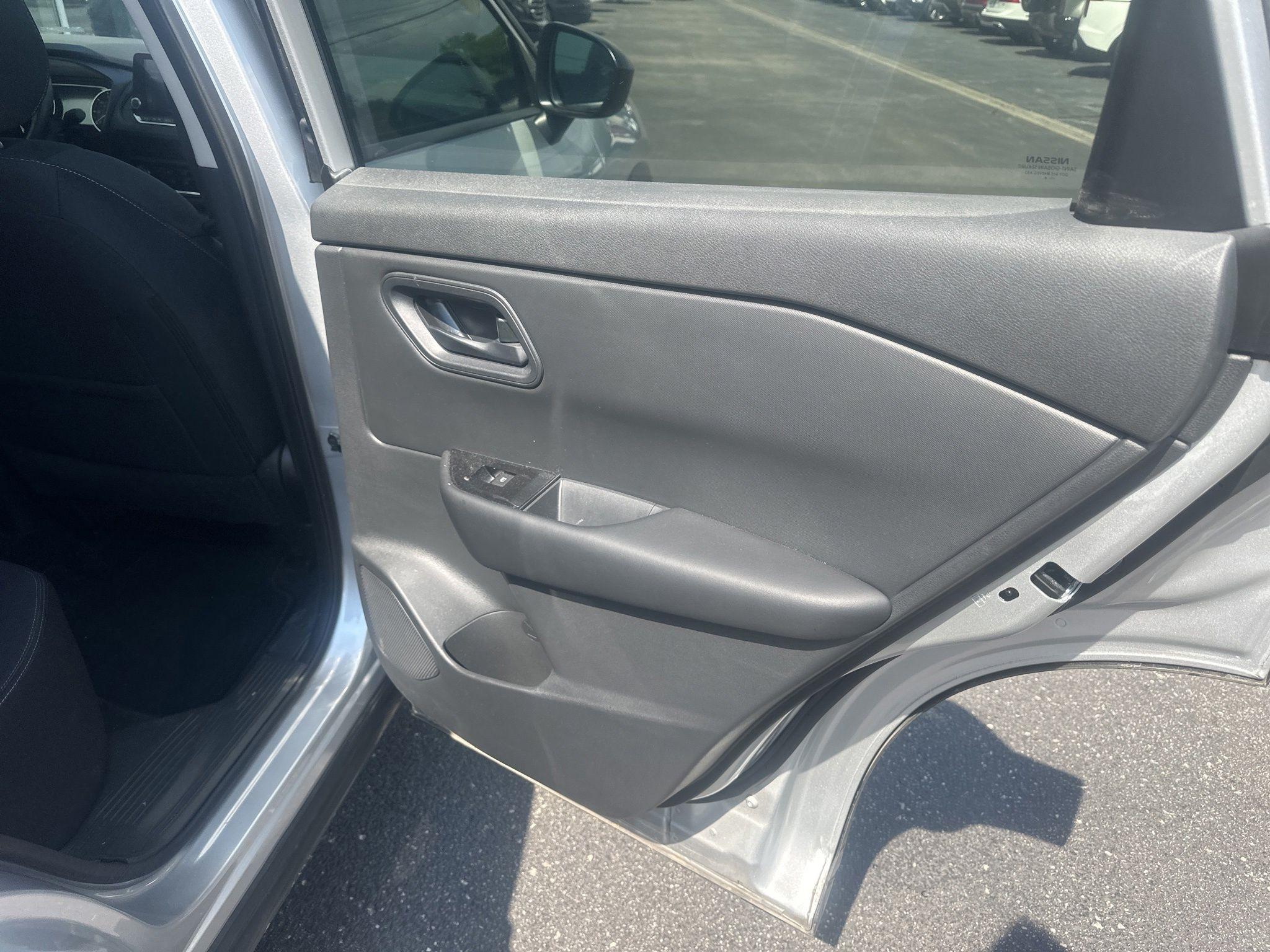 Nissan Rogue  2024