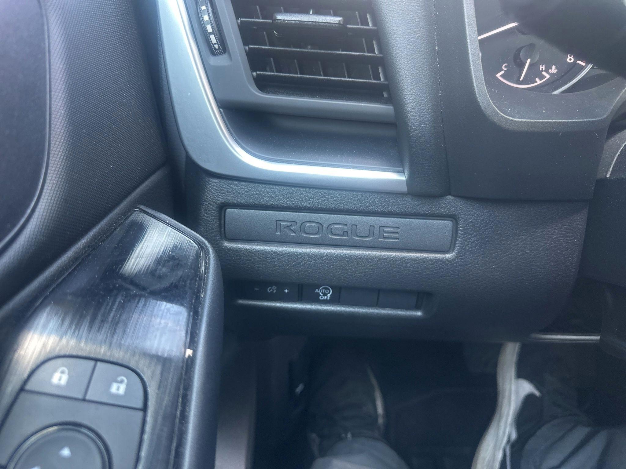 Nissan Rogue  2024