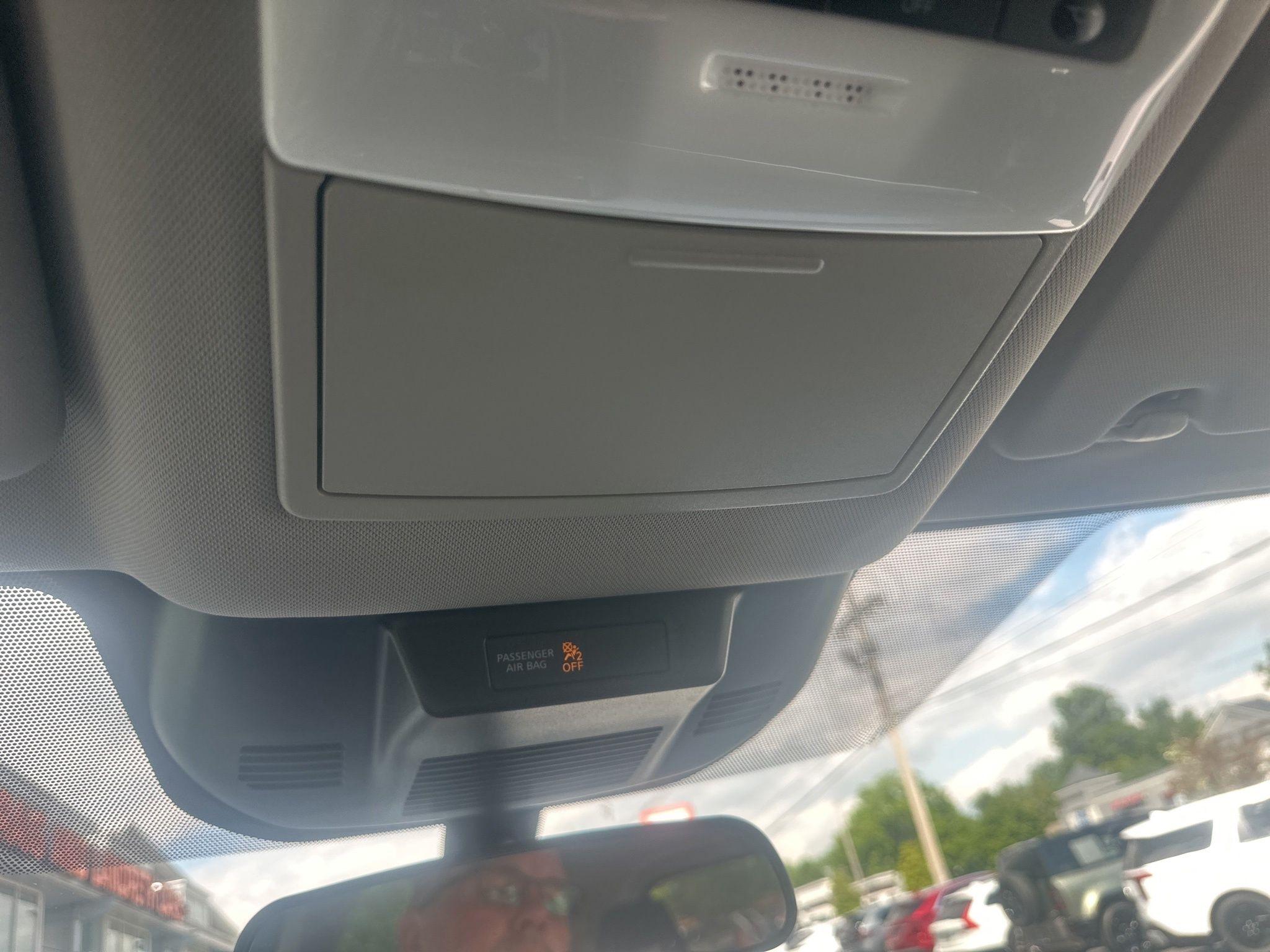 Nissan Rogue  2024