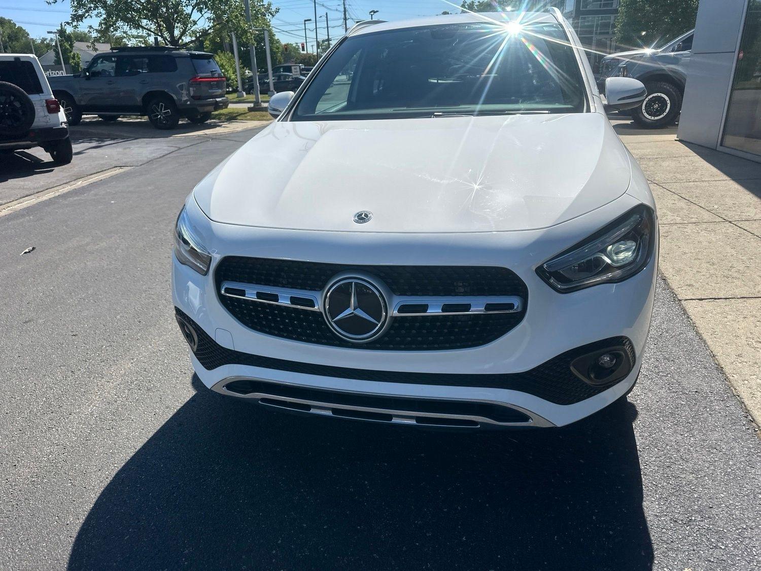 Mercedes-Benz GLA-Class  2023