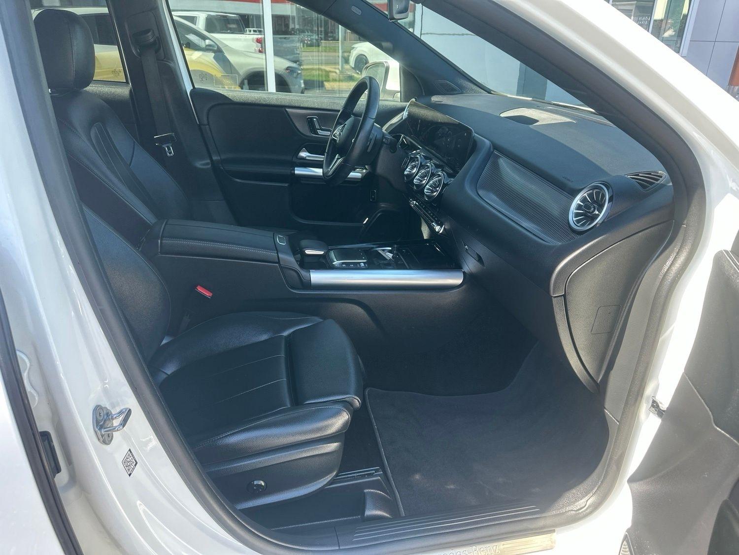 Mercedes-Benz GLA-Class  2023
