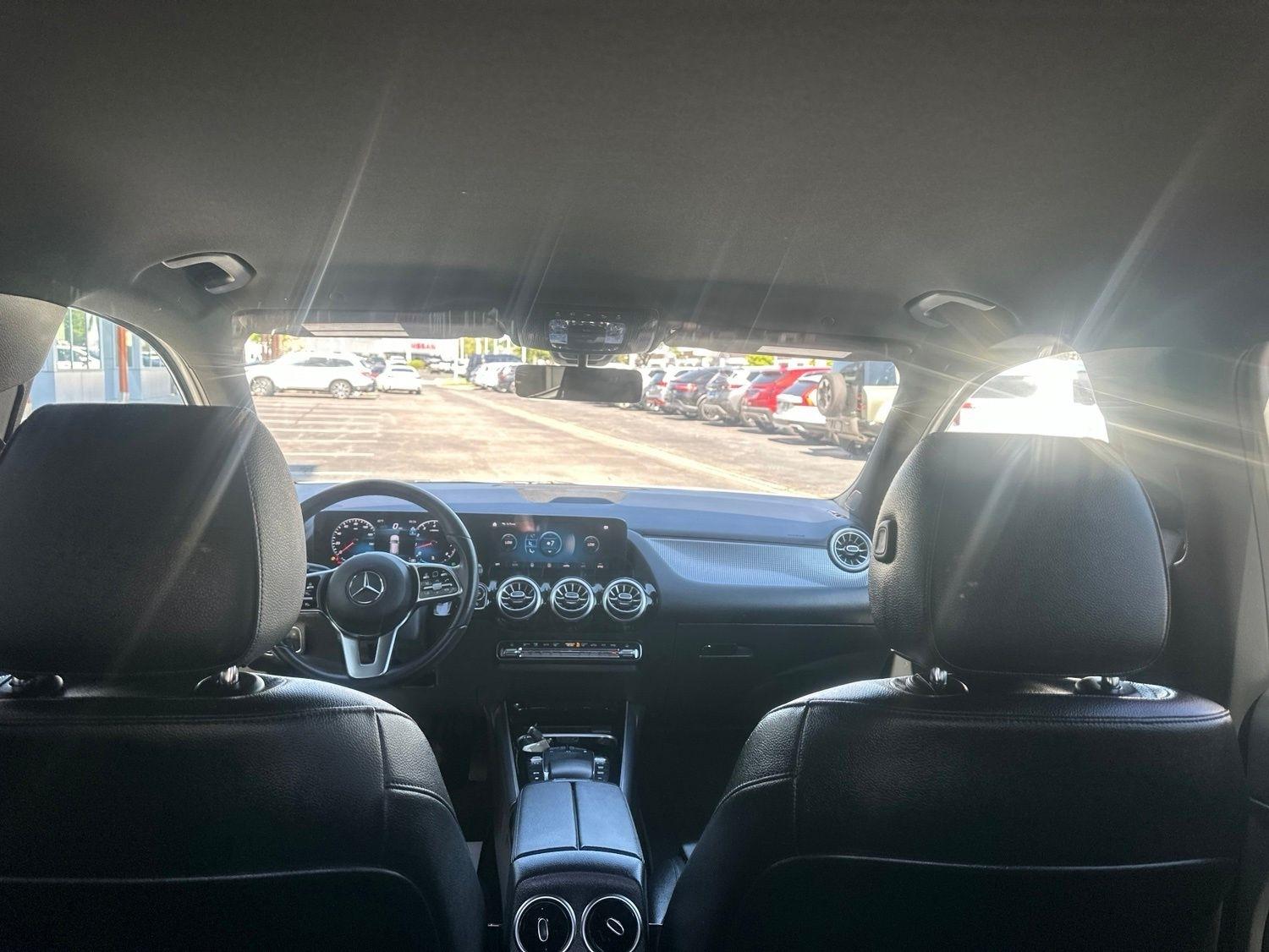 Mercedes-Benz GLA-Class  2023