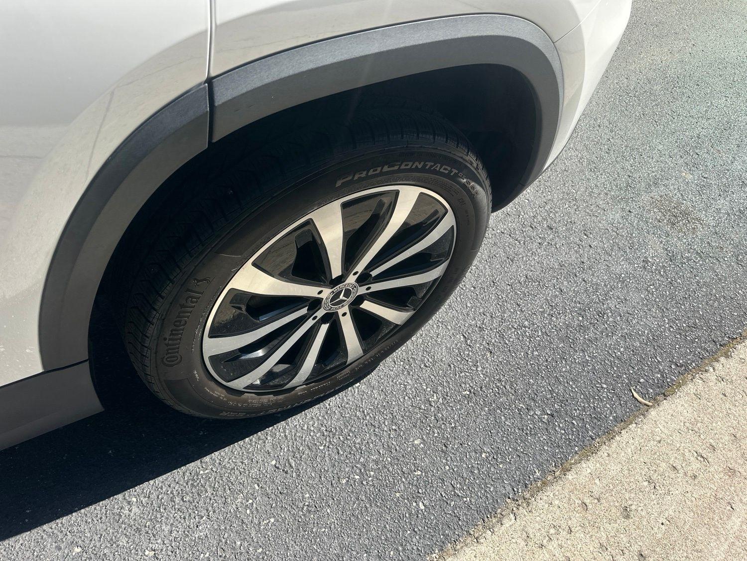 Mercedes-Benz GLA-Class  2023