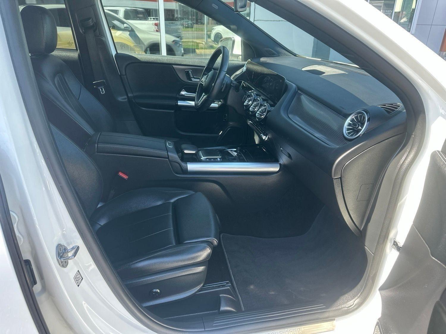 Mercedes-Benz GLA-Class  2023