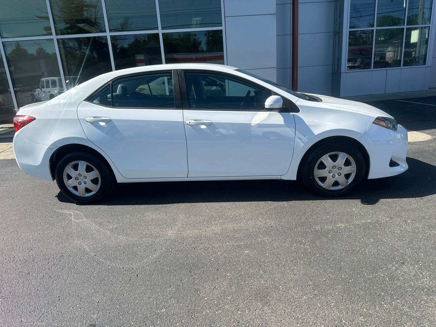 2017 Toyota Corolla L AT's photo