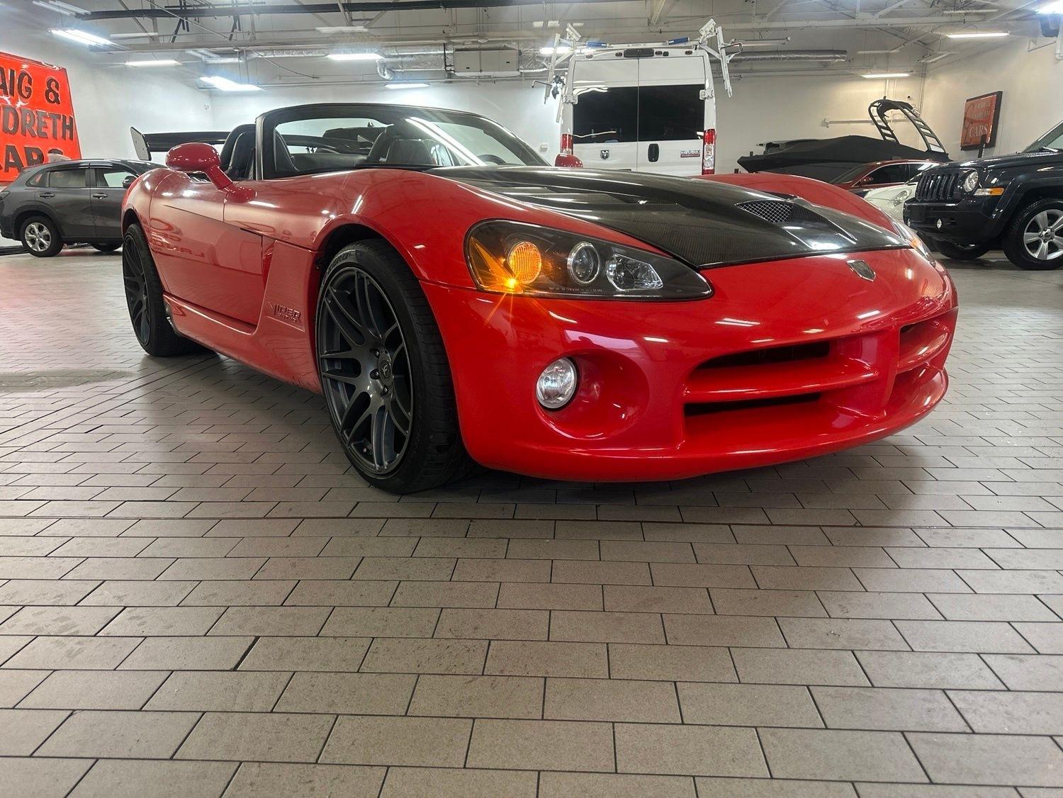 2003 Dodge Viper SRT10