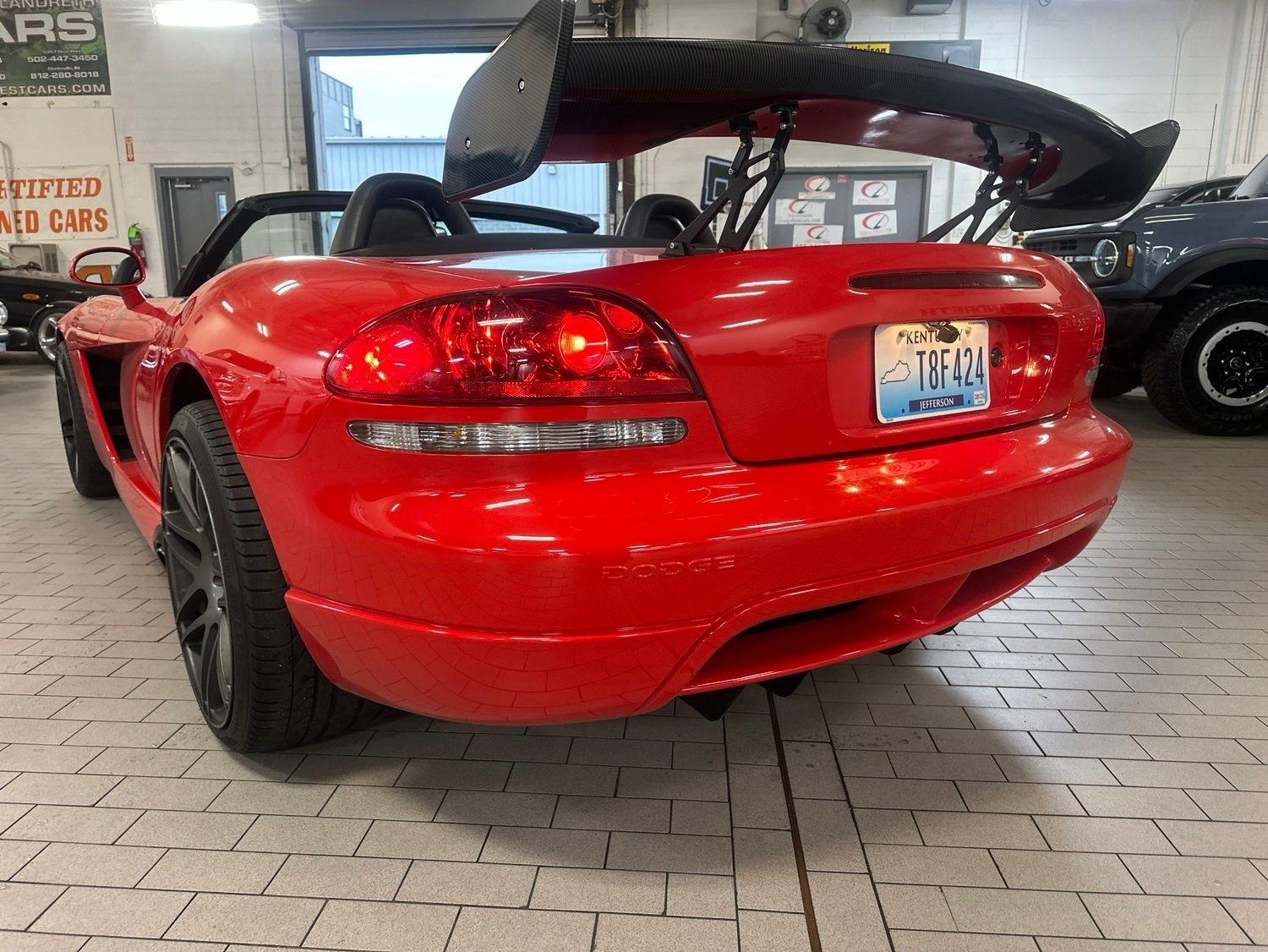 Dodge Viper  2003