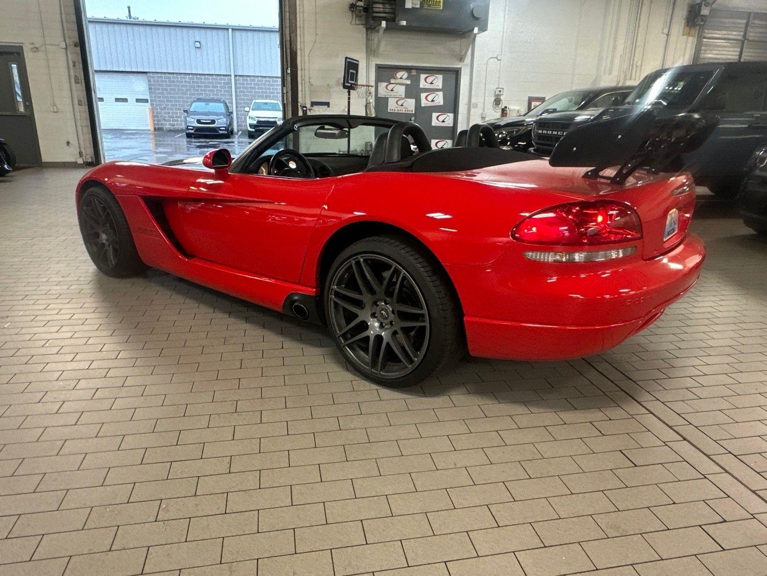 Dodge Viper  2003
