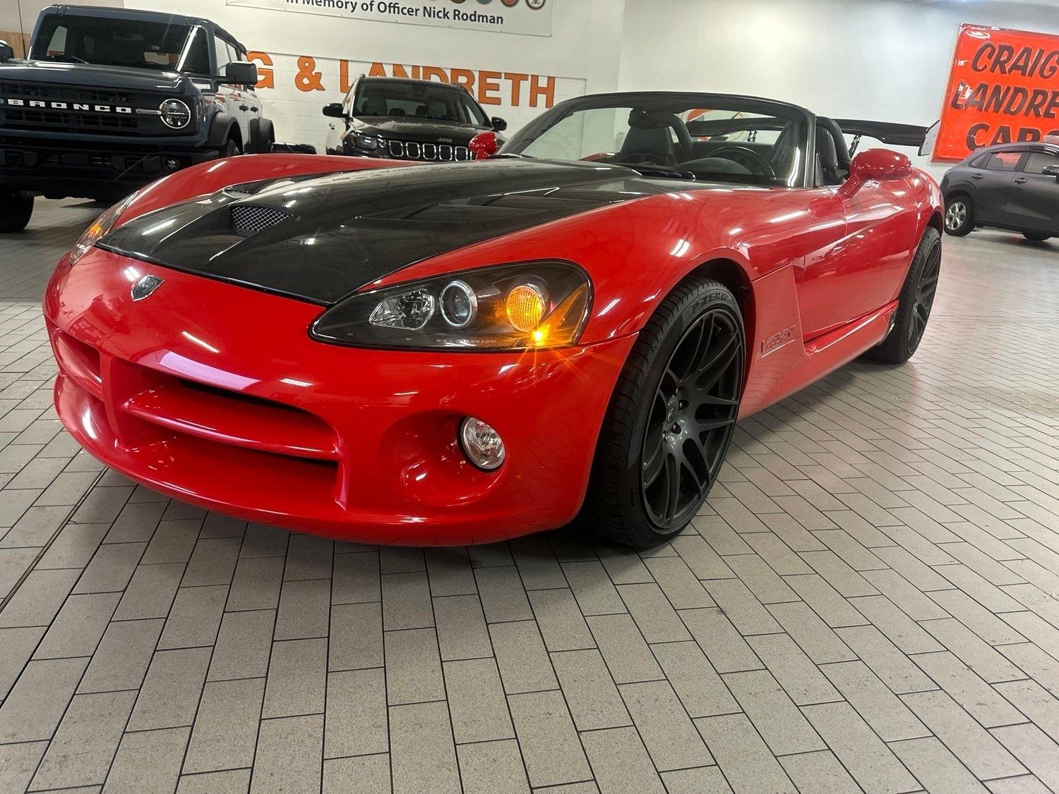 Dodge Viper  2003