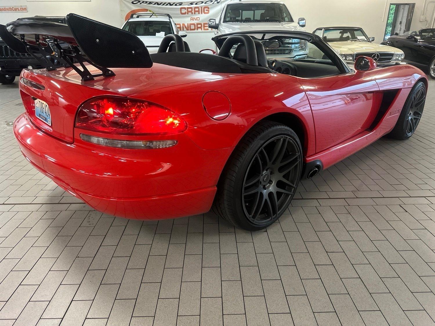 Dodge Viper  2003