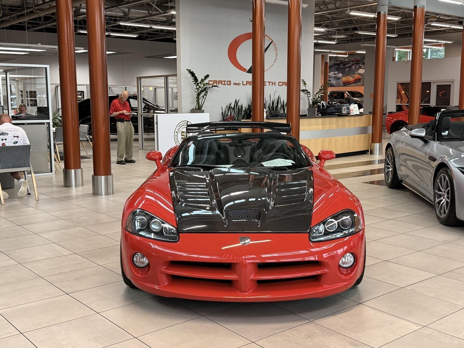 2003 Dodge Viper SRT-10's photo