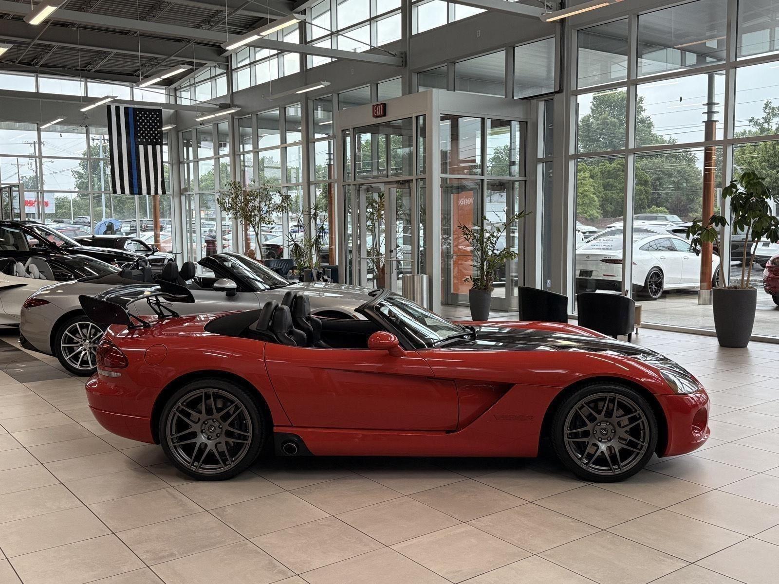 Dodge Viper  2003